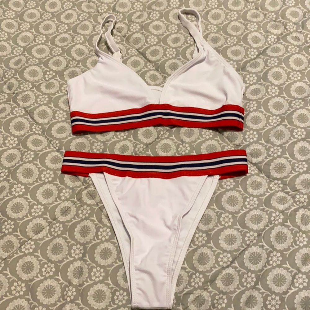 Two pieces swimsuit bikini